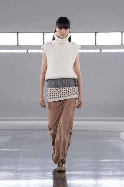 Look 37